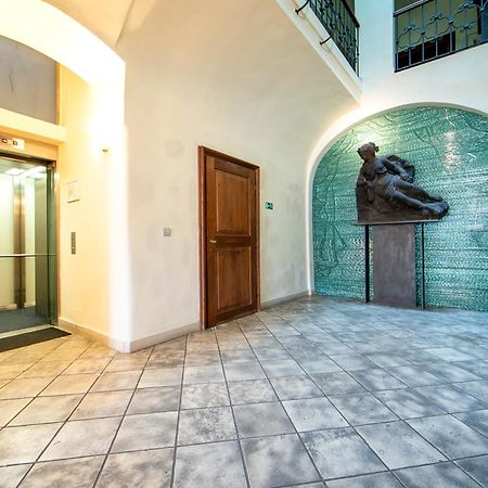 Miss Sophie'S Charles Bridge Hotel Prague Exterior photo