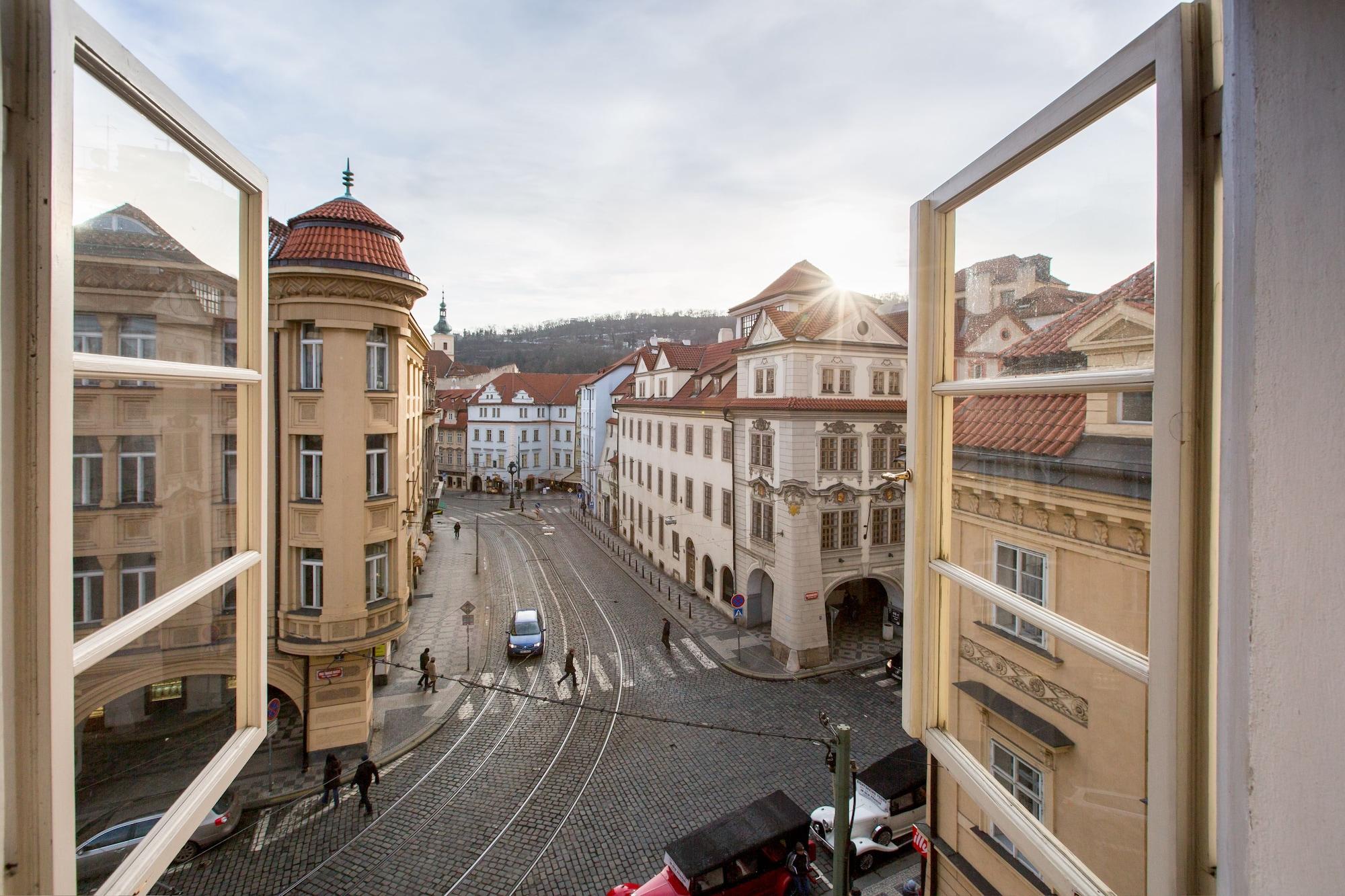 Miss Sophie'S Charles Bridge Hotel Prague Exterior photo